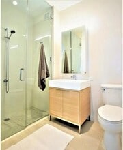 128 Water St in New York, NY - Foto de edificio - Building Photo