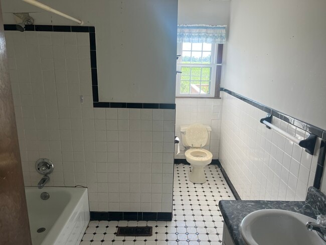 4103 Happy Valley Rd in Glasgow, KY - Building Photo - Building Photo