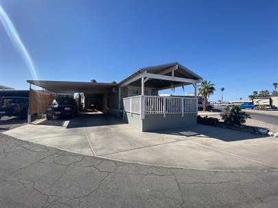 601 Beachcomber Blvd in Lake Havasu City, AZ - Foto de edificio