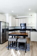 300 Inca St in Denver, CO - Building Photo - Building Photo