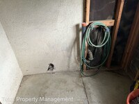 782-1423 Brokaw Ave photo'