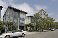 1220 32nd St in Oakland, CA - Foto de edificio - Building Photo