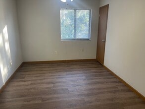 500 E A St in Belleville, IL - Foto de edificio - Building Photo