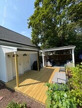 709 Liberty St, Unit 1 in Rockland, MA - Foto de edificio - Building Photo