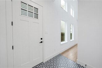 2311 Solo St in Houston, TX - Building Photo - Building Photo