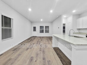 17848 Lionheart Rd in Conroe, TX - Foto de edificio - Building Photo