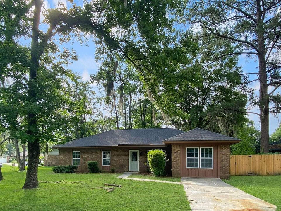 20 Barrington Cir in Savannah, GA - Building Photo