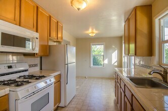 46 E Rincon Ave in Campbell, CA - Building Photo - Building Photo