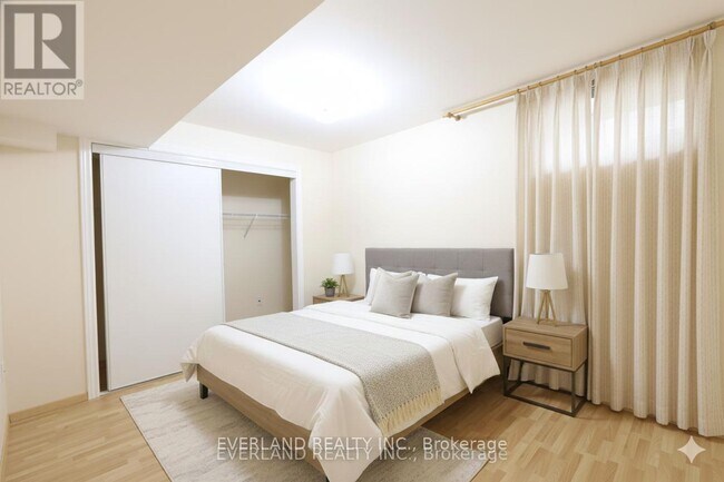 49 Falling River Dr in Richmond Hill, ON - Building Photo - Building Photo