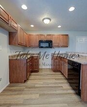 2437 E Willow St in Republic, MO - Building Photo - Building Photo