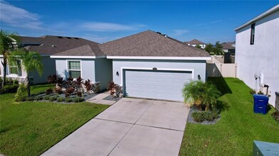 8341 Bower Bass Cir in Wesley Chapel, FL - Building Photo - Building Photo