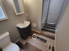 1218 S 18th St, Unit 2 in New Castle, IN - Foto de edificio - Building Photo