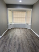 211 E 6th St in Weatherford, TX - Building Photo - Building Photo