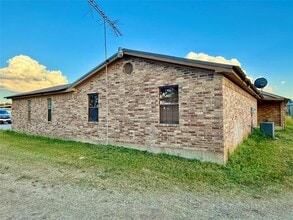 3322 Hidalgo Rd in Waxahachie, TX - Building Photo - Building Photo