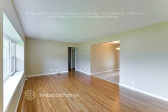 3007 O'Henry Rd in Minneapolis, MN - Foto de edificio - Building Photo