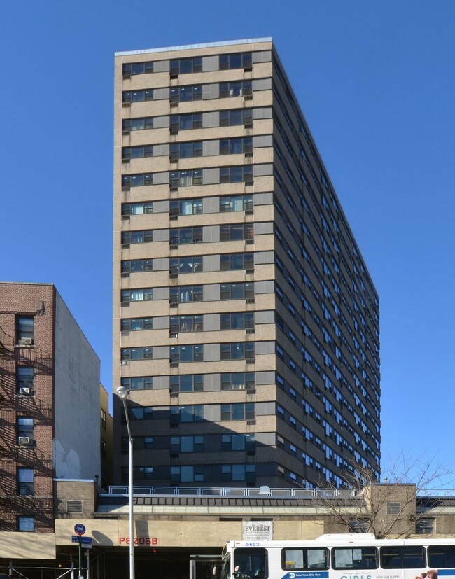 Kelly Towers in Bronx, NY - Building Photo - Building Photo