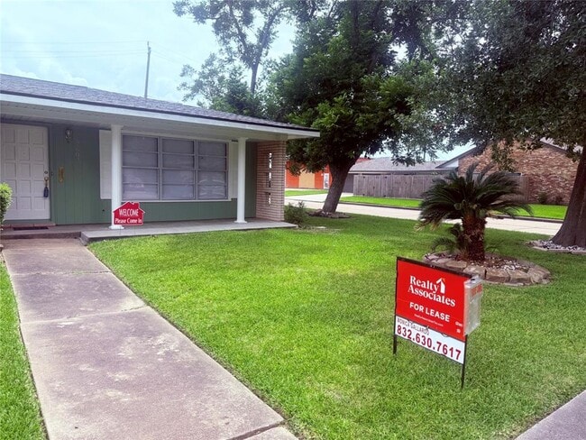 property at 7602 Wilmerdean St