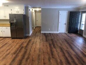 21116 Wells St in Petersburg, VA - Foto de edificio - Building Photo