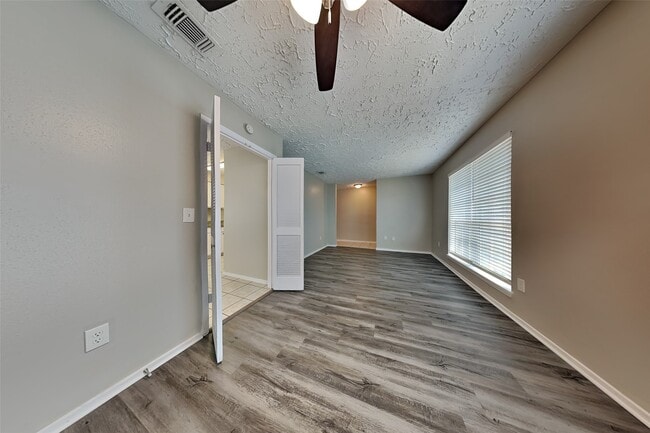 property at 13414 Tara Oak Dr