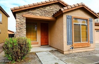 2710 E Chester Dr in Chandler, AZ - Building Photo - Building Photo