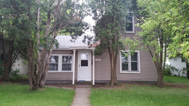 1624 Oak St in Brainerd, MN - Building Photo - Building Photo