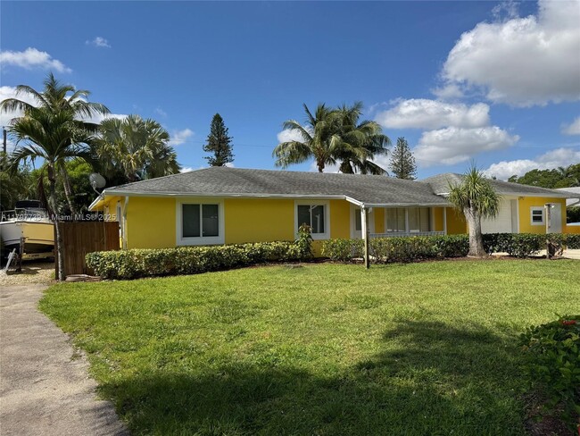 3170 Buccaneer Rd in Atlantis, FL - Building Photo - Building Photo