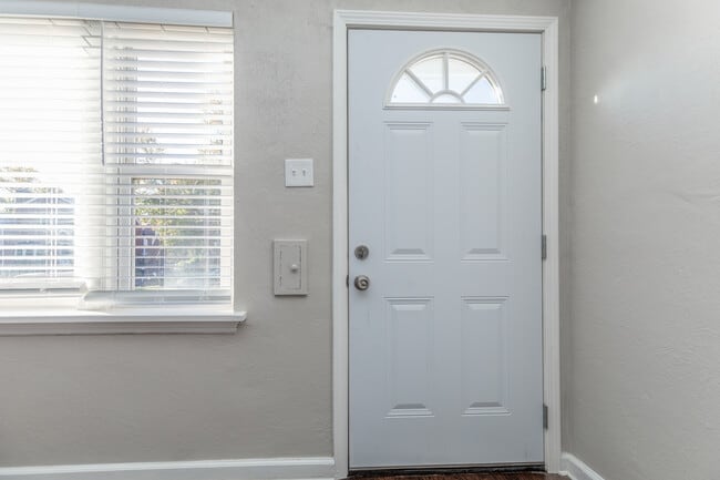 6061 Potomac St, Unit 6061 Potomac in St. Louis, MO - Foto de edificio - Building Photo