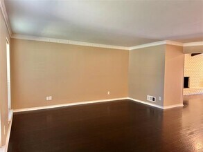 3784 Weeburn Dr in Dallas, TX - Building Photo - Building Photo