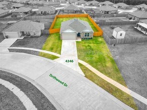 4346 Driftwood Dr in Harrah, OK - Building Photo - Building Photo
