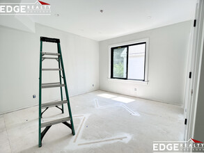 45 Hunnewell Ave, Unit 1 in Boston, MA - Building Photo - Building Photo