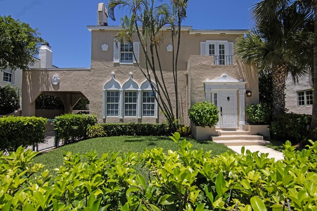property at 211 Seaspray Ave