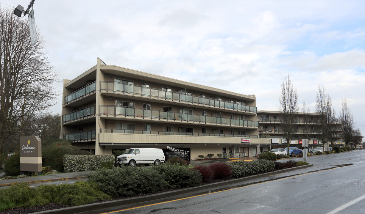 Stadacona in Victoria, BC - Building Photo