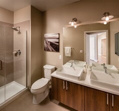 Avalon Princeton in Princeton, NJ - Foto de edificio - Building Photo