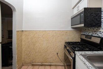 53 Main St in Cohoes, NY - Foto de edificio - Building Photo