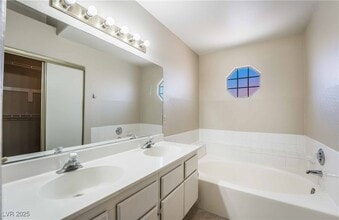 232 Dawn Isle Dr in Las Vegas, NV - Building Photo - Building Photo