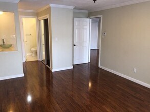 915 Edgell Rd in Framingham, MA - Building Photo - Building Photo