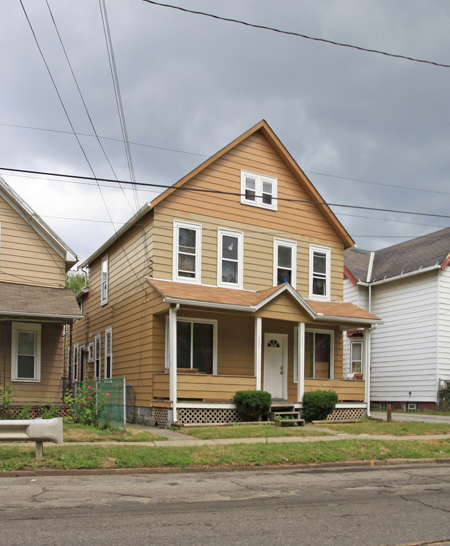 3269-3271 W 73rd St in Cleveland, OH - Building Photo - Building Photo