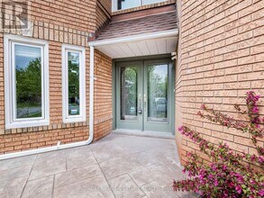 86 Valonia Dr in Brampton, ON - Building Photo - Building Photo