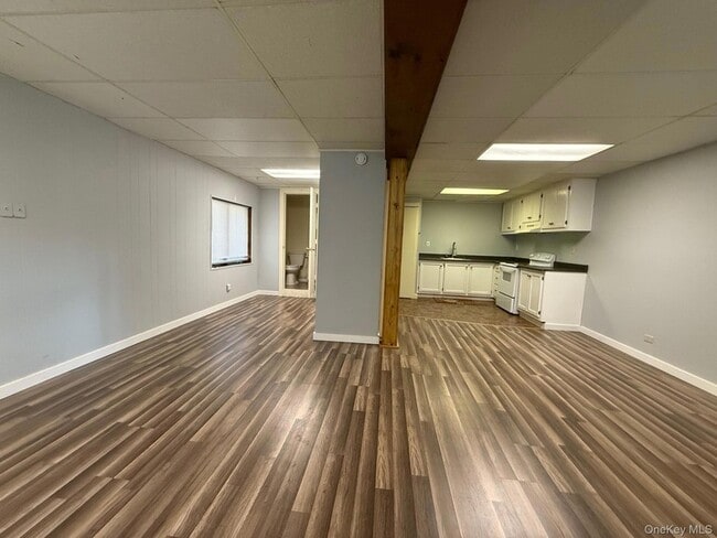 7794 S Main St, Unit 1 in Pine Plains, NY - Building Photo - Building Photo