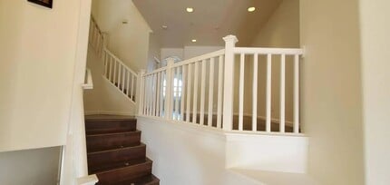 1359 Wayne Way in San Mateo, CA - Building Photo - Building Photo