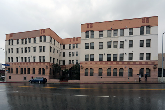 Tuelyn Terrace Apartments in Los Angeles, CA - Foto de edificio - Building Photo