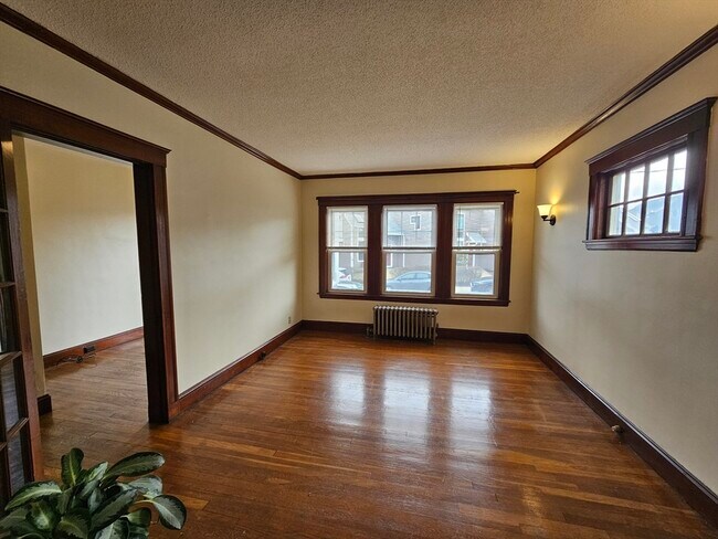 62 Governor Winthrop Rd, Unit 118 in Somerville, MA - Foto de edificio - Building Photo