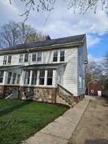 161 N Park St in Whitewater, WI - Building Photo