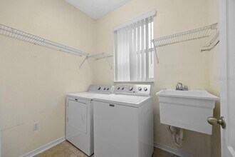 12948 Moss Park Ridge Dr in Orlando, FL - Building Photo - Building Photo