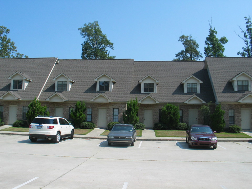 Magnolia Trace Townhomes in Greenville, NC - Building Photo