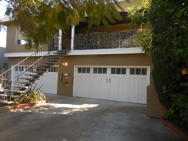 property at 1161 Woodrow St