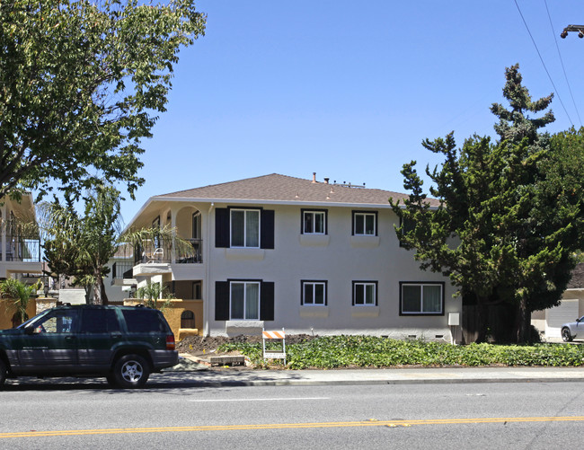 Lilyanne Apartment in Santa Clara, CA - Building Photo - Building Photo