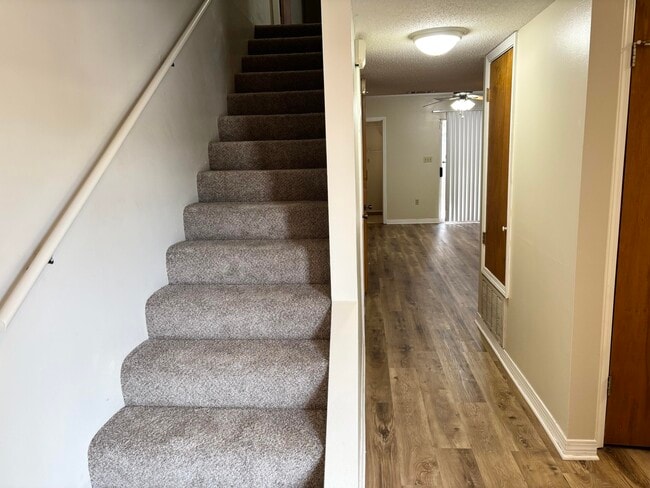 2 Cinderella Ln NW in Fort Walton Beach, FL - Building Photo - Building Photo