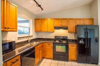2409 Greenway Dr in Melbourne, FL - Building Photo - Building Photo