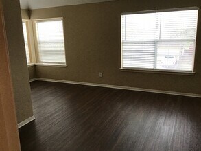 10227 Rolleston Ln in Houston, TX - Building Photo - Building Photo
